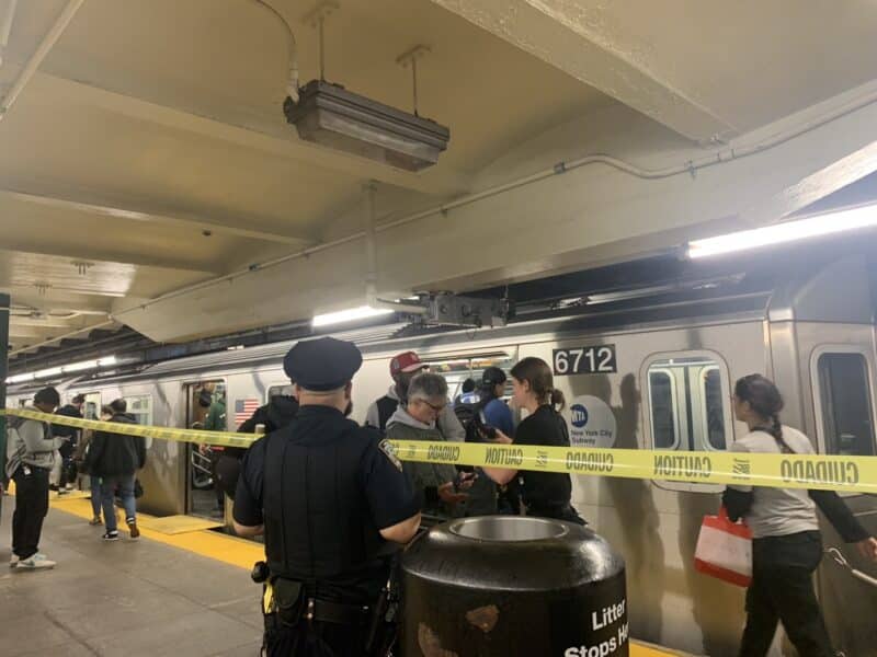 Church Avenue subway station2