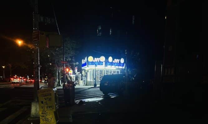 Morris Heights at night Photo by Venus Garcia