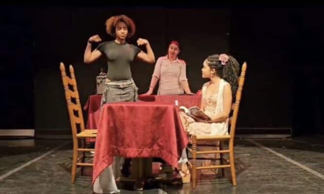 Scene from a play screenshot